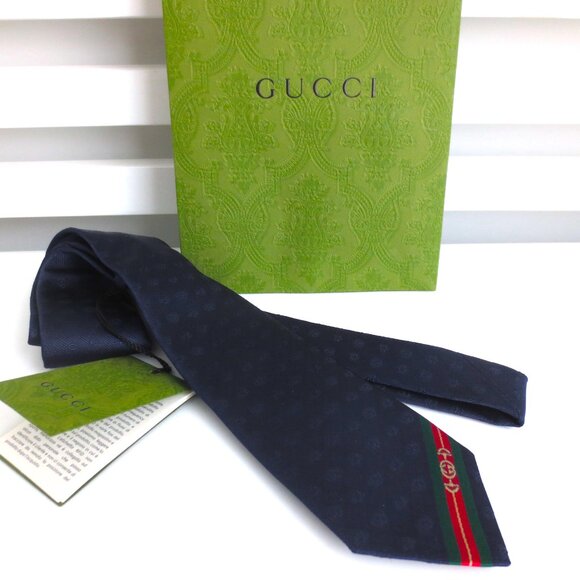 NWT GUCCI MEN'S SILK LOGO EMBROIDERY PSAG NAVY BLUE - Picture 8 of 10